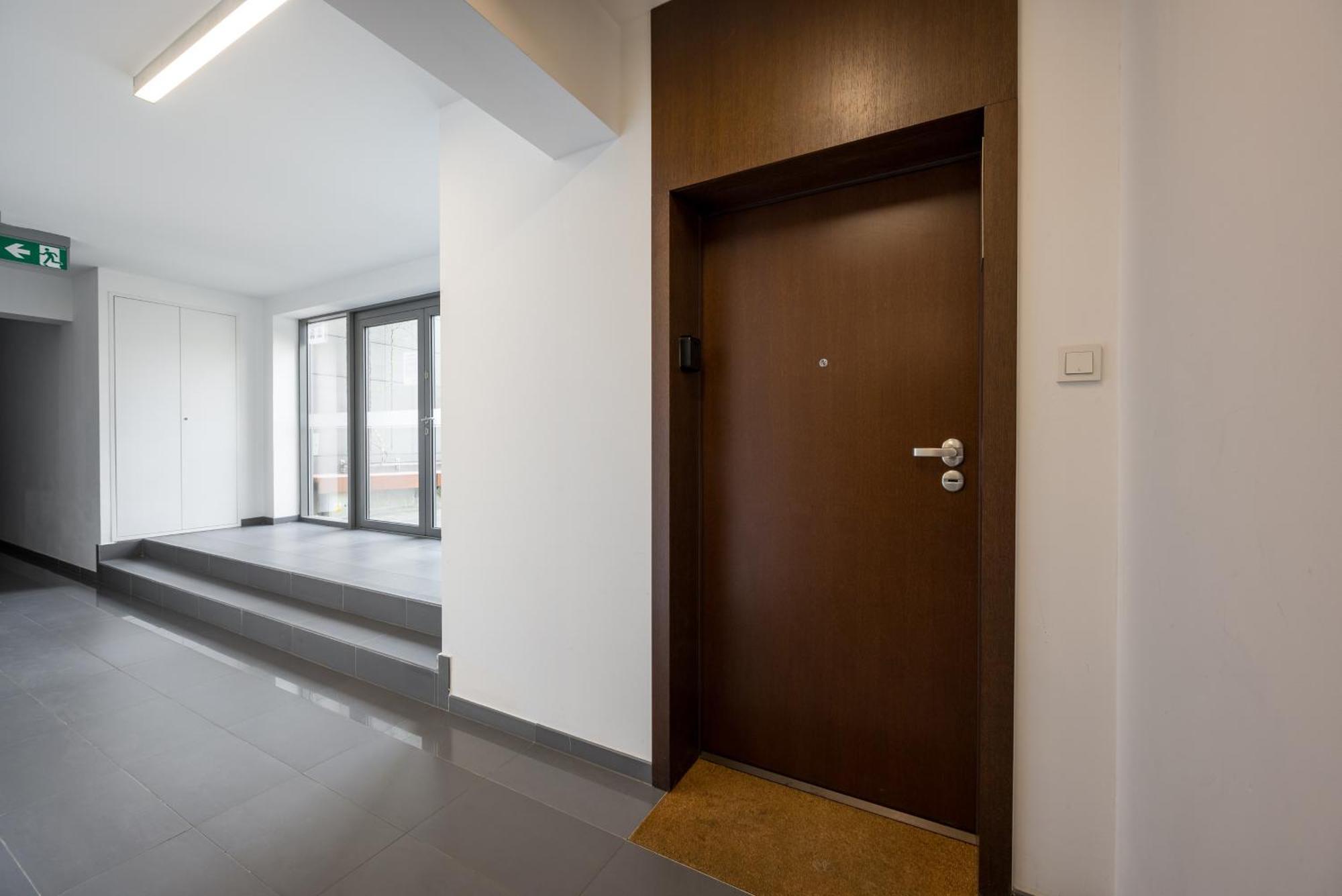 New Varsovia Comfort 569 Luaran gambar
